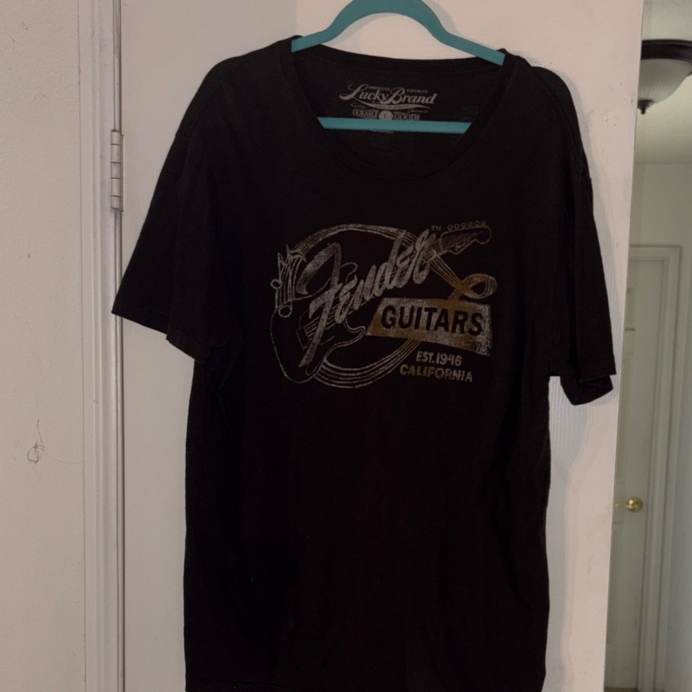 Fender Black and Gold Graphic Tee